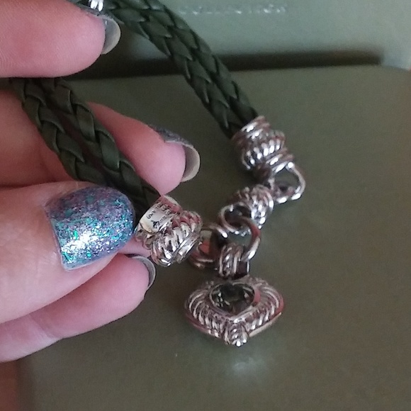 SOLD-Judith Ripka Leather Magnetic Bracelet - Picture 3 of 7